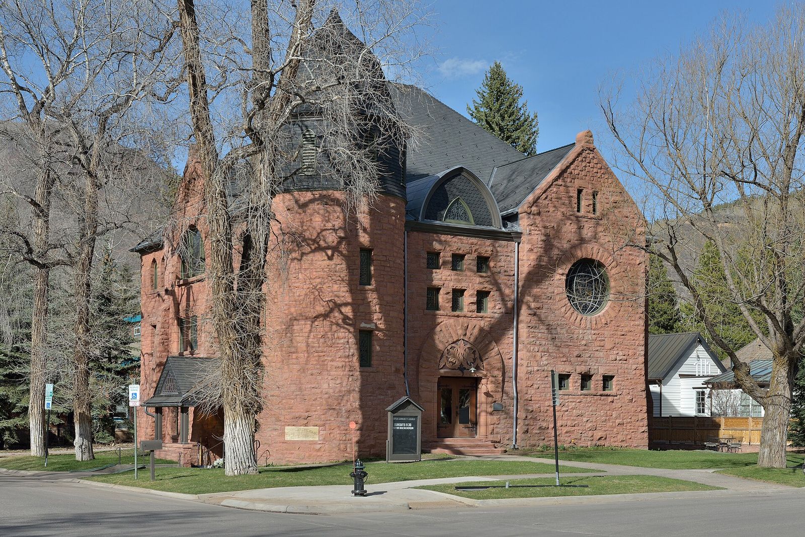 South facade of the Aspen Community Church - Architekt Frederick Albert Hale