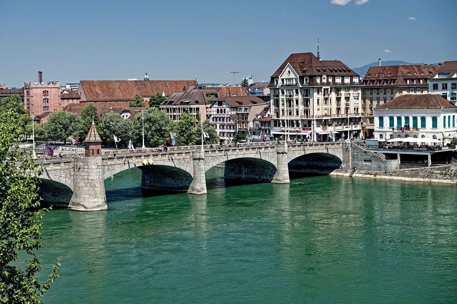 Basel: Mittlere Rheinbrücke