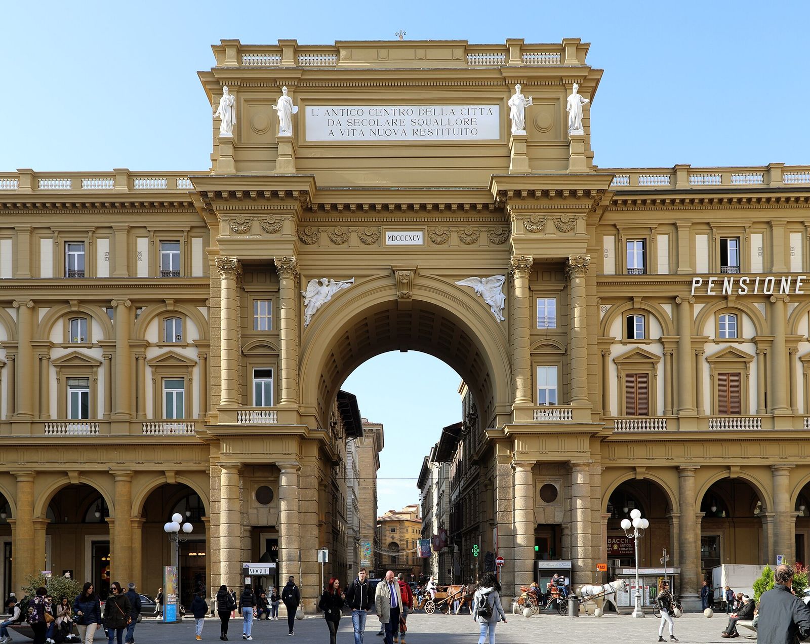 Palazzo dell'Arcone di Piazza (Florence) from Piazza della Repubblica