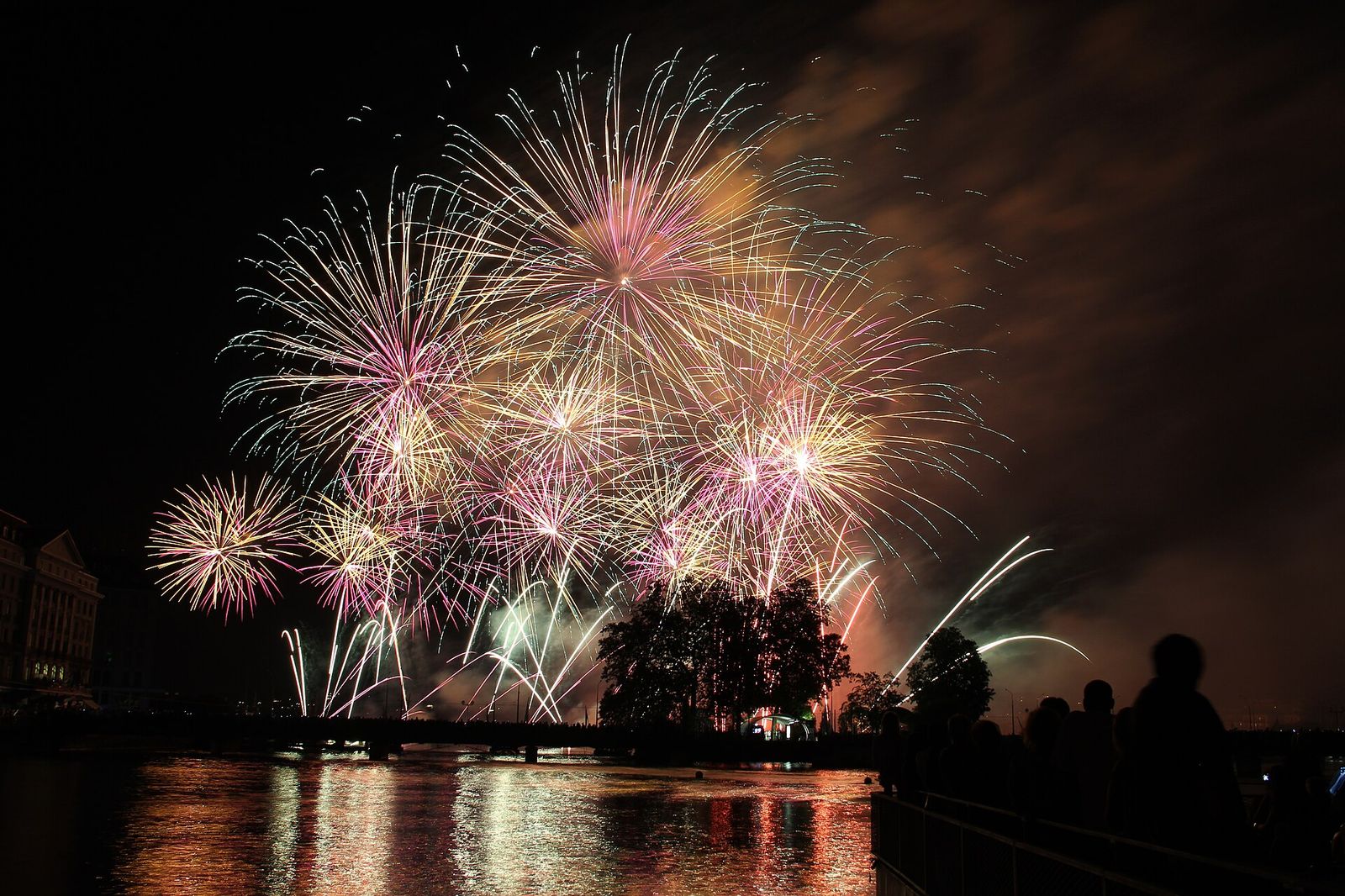 Fireworks at the Fêtes de Genève 2012, Geneva