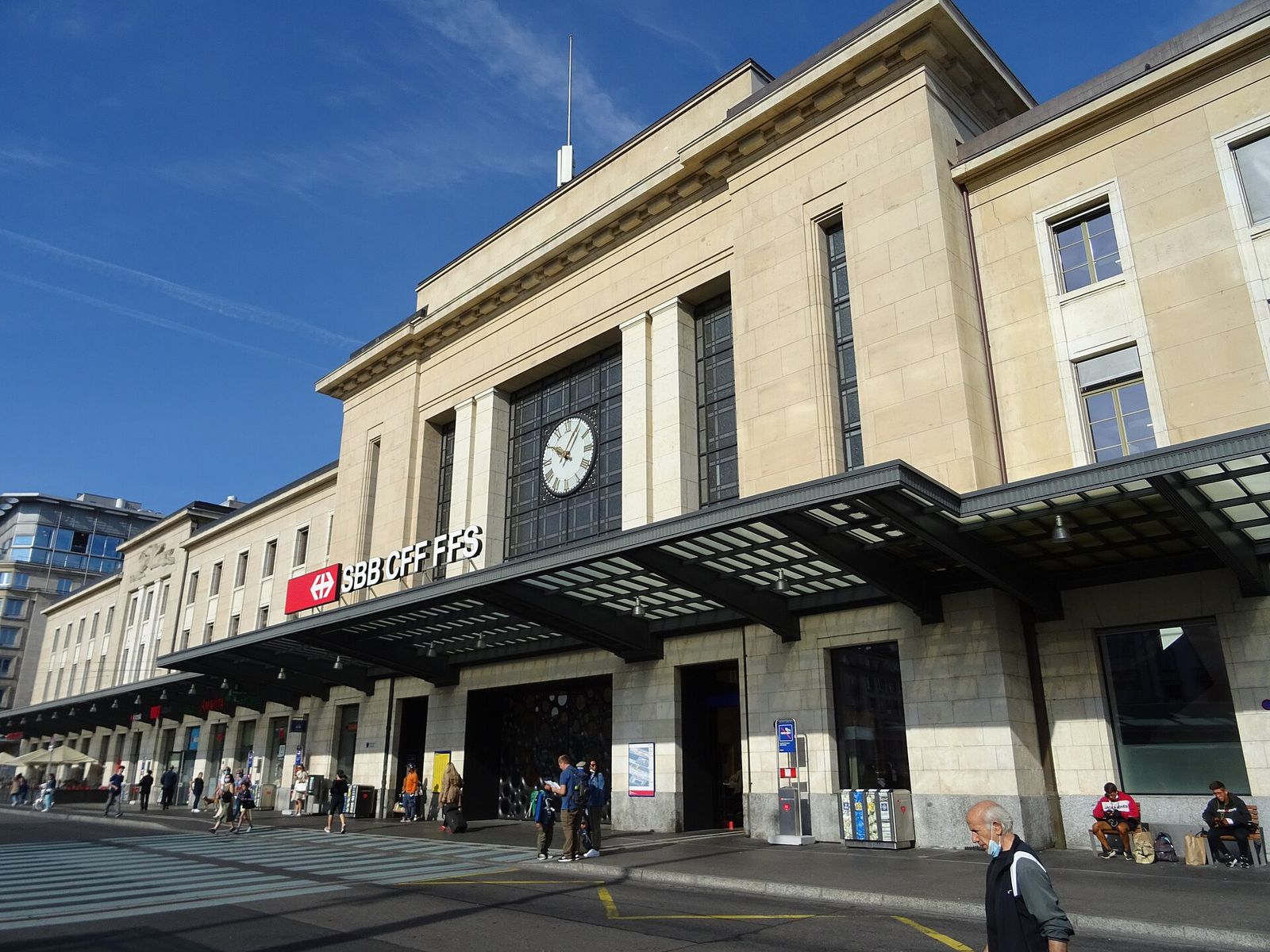 Genève Cornavin railway station building, Geneva