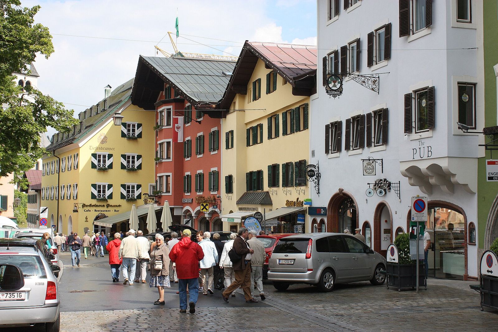 Kitzbühel, the street Vorstadt