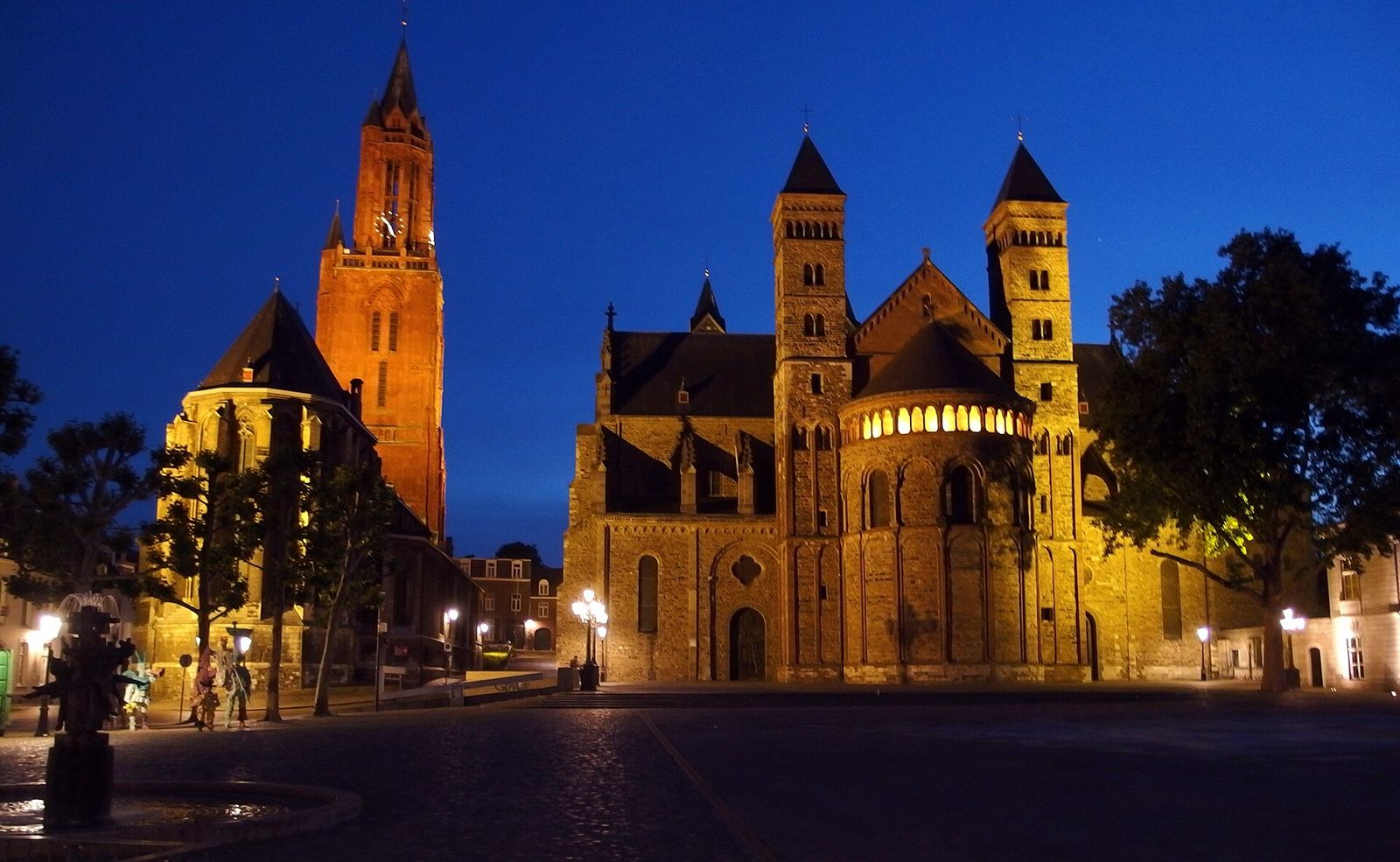 In Maastricht; Sint-Janskerk and Sint-Servaasbasilica at dusk