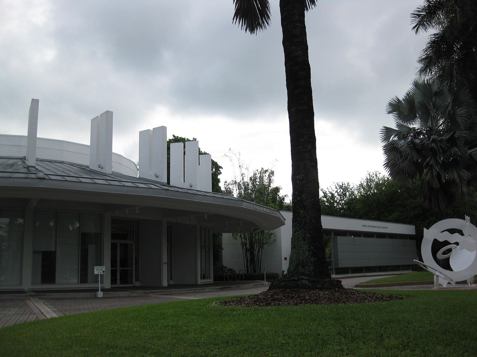 Personal photo of exterior of the Lowe Art Museum at UM, Miami