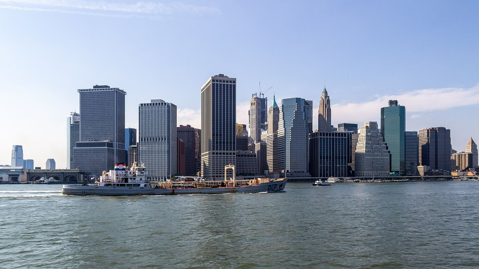 Manhattan skyline, New York City, New York, USA