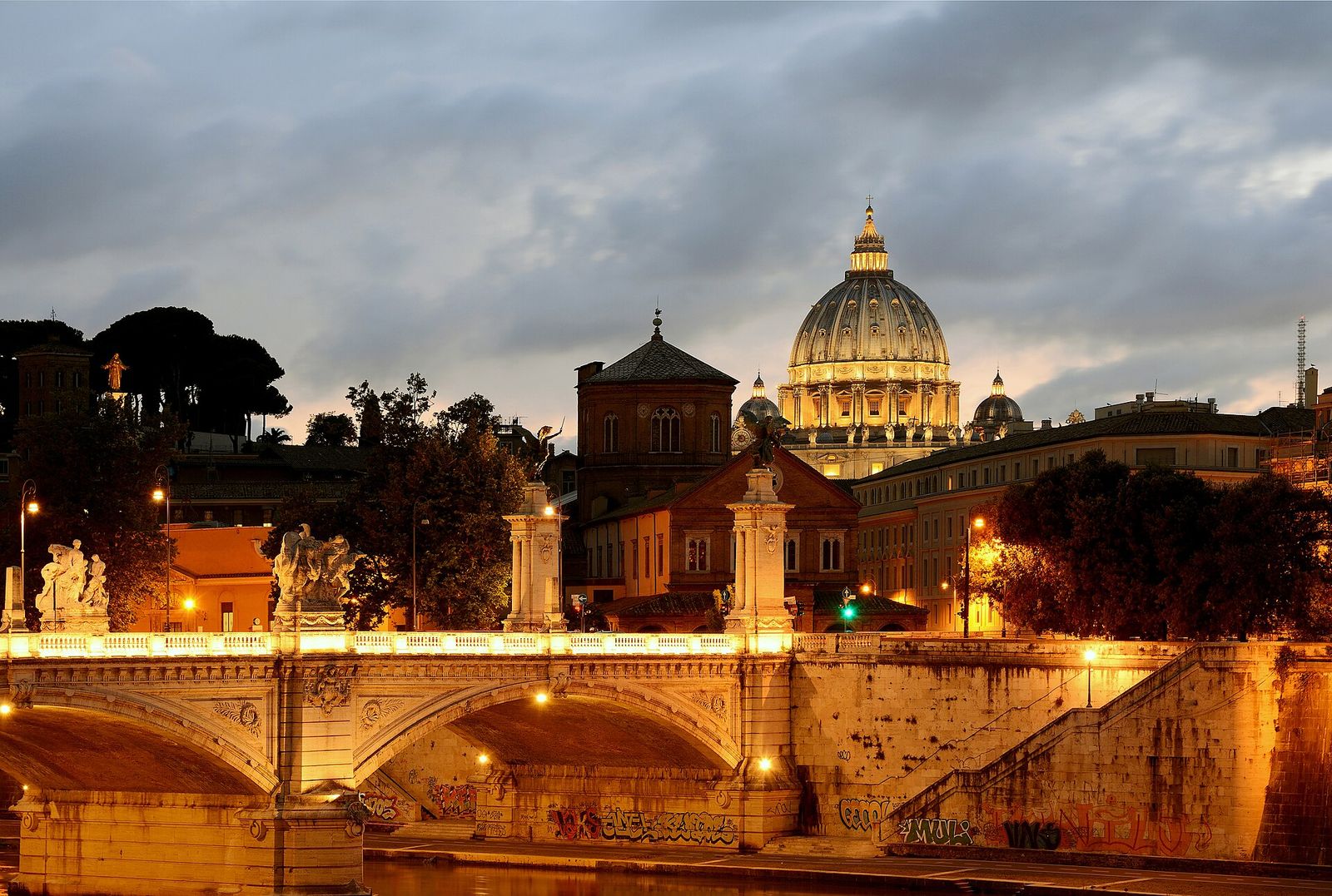 Bridge Vittorio Emanuele II at sunset, Rome