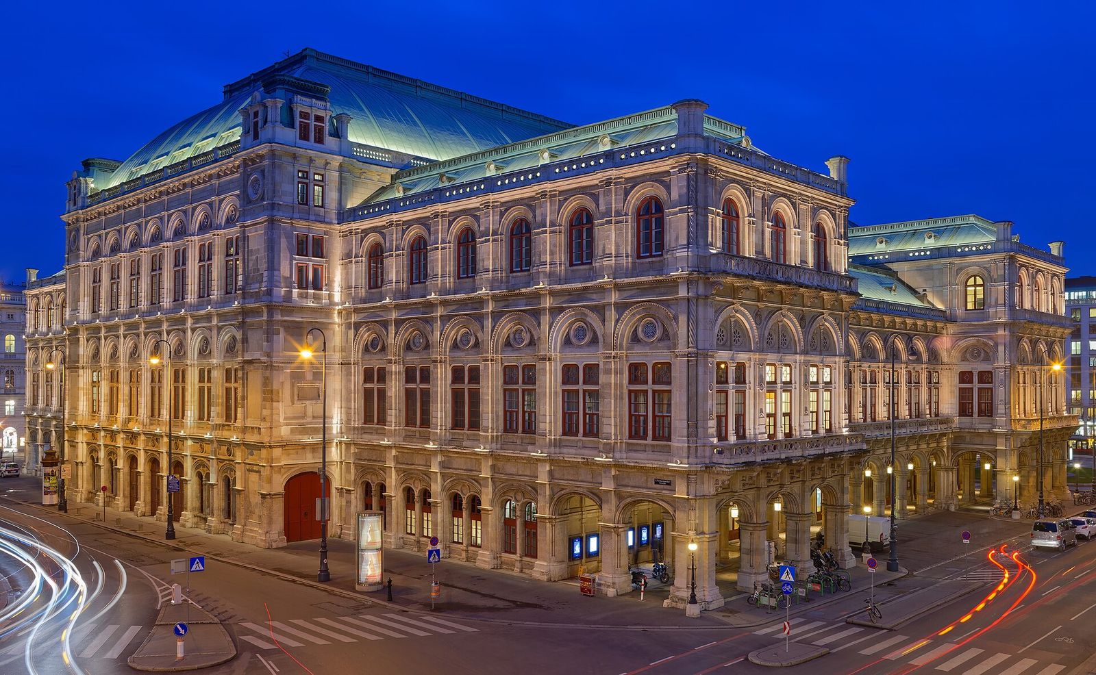 Vienna State Opera at the blue hour
