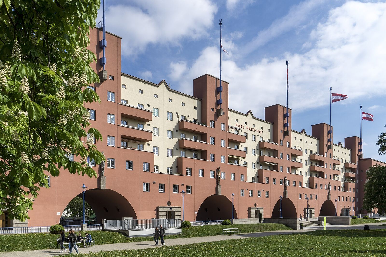 Karl-Marx-Hof, Vienna