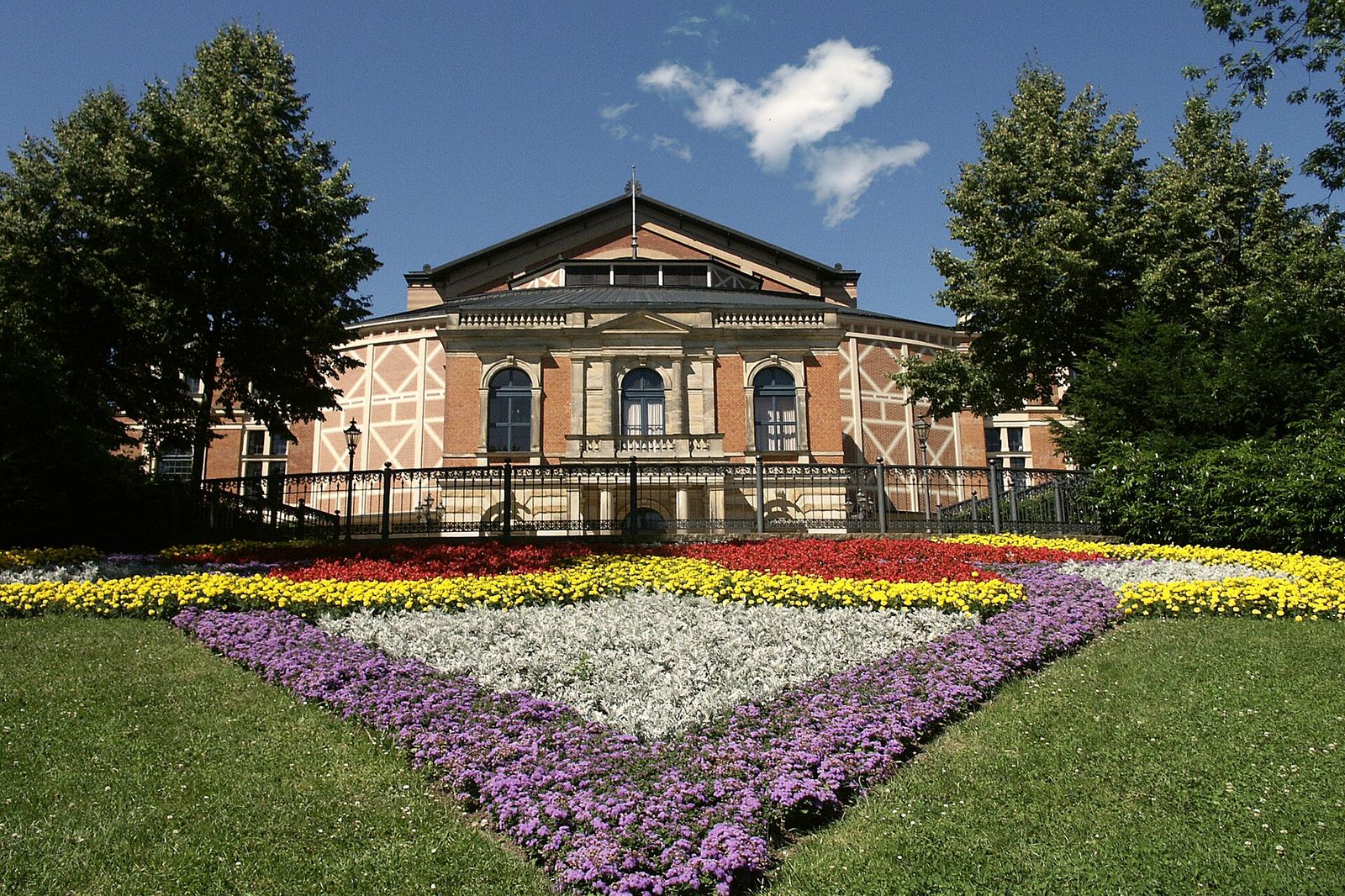 Richard Wagner Festspielhaus am Grünen Hügel in Bayreuth, Bayreuth Festival