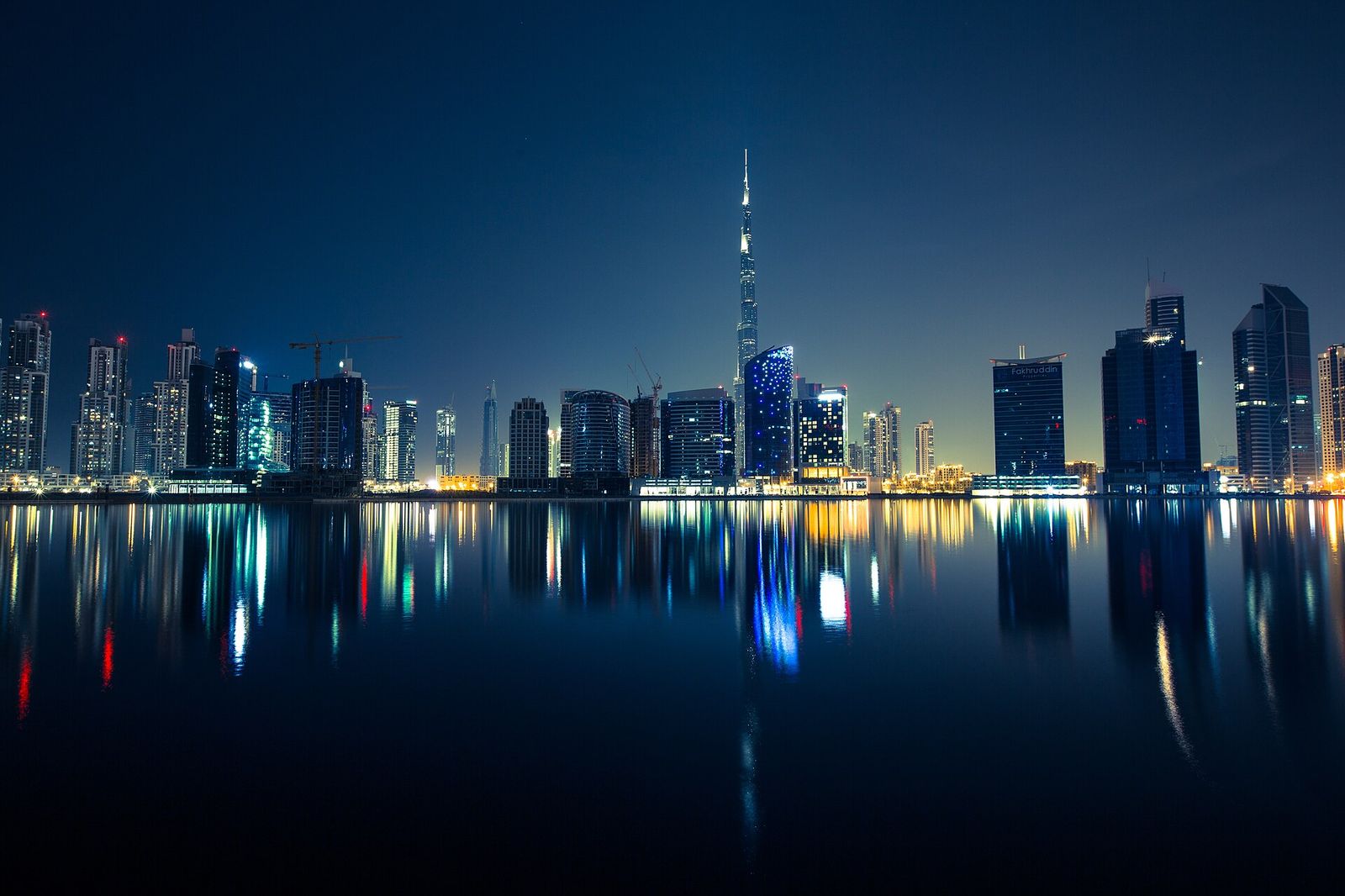 Files from external sources with reviewed licenses, Dubai Watch Week