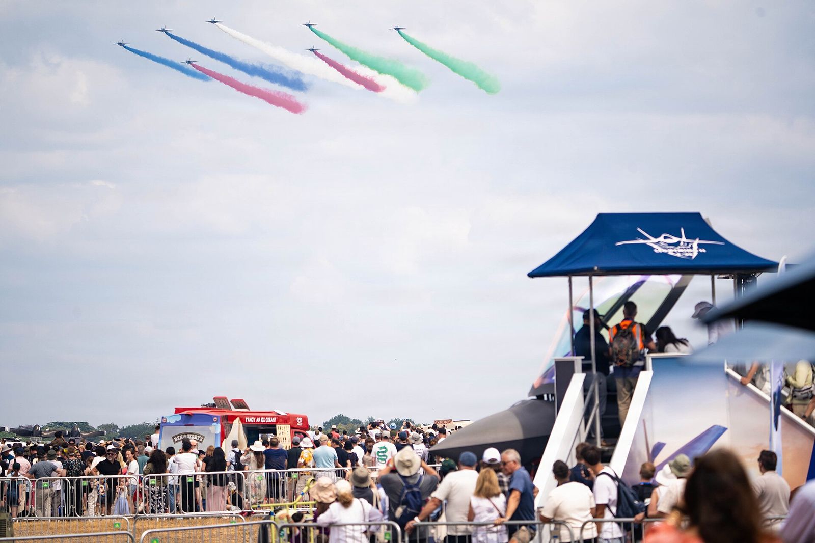 The Fursan Al Emarat Display Team showcases skill as well as the capabilities of the Hongdu L-15 aircraft during the, Farnborough International Airshow