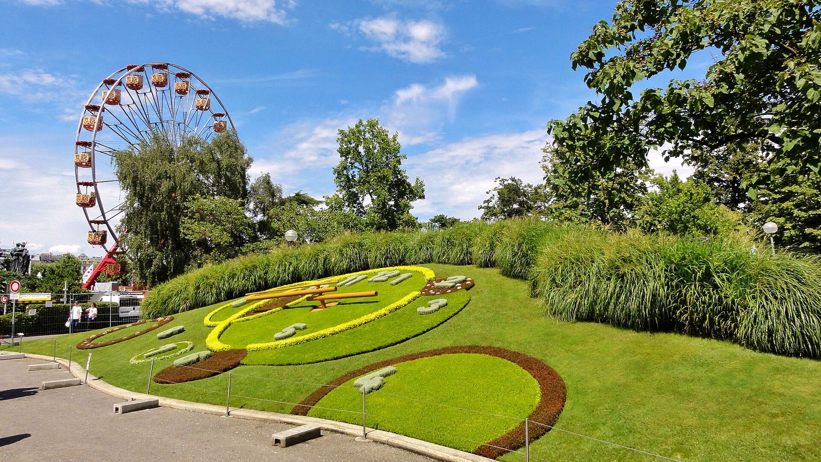 Horloge Fleurie at the Quai du Général-Guisan (Jardin Anglais) during the 2012 Geneva Festival, Geneva Watch and Jewelry Auction Weeks