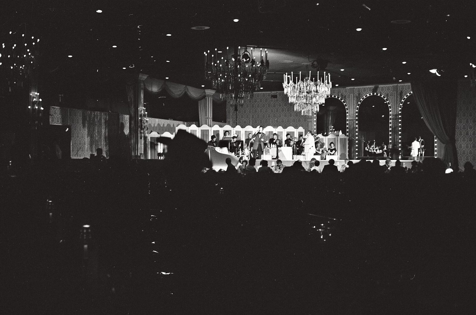 The ballroom of the Beverly Hilton hotel was the setting for the awards ceremony at the National Film Society convention, Golden Globe Awards