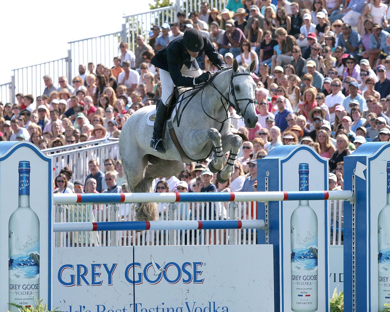 Chris Kappler and VDL Oranta, owned by M & K Oranta Group, competing in the $150,000 Prudential Grand Prix at the 2006, Hampton Classic Horse Show