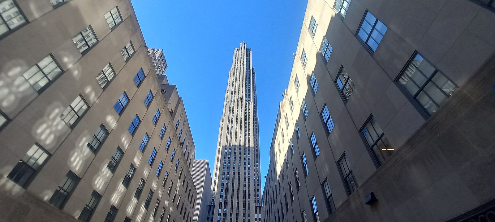 Rockefeller Center in November 2024, New York Fall Marquee Auctions