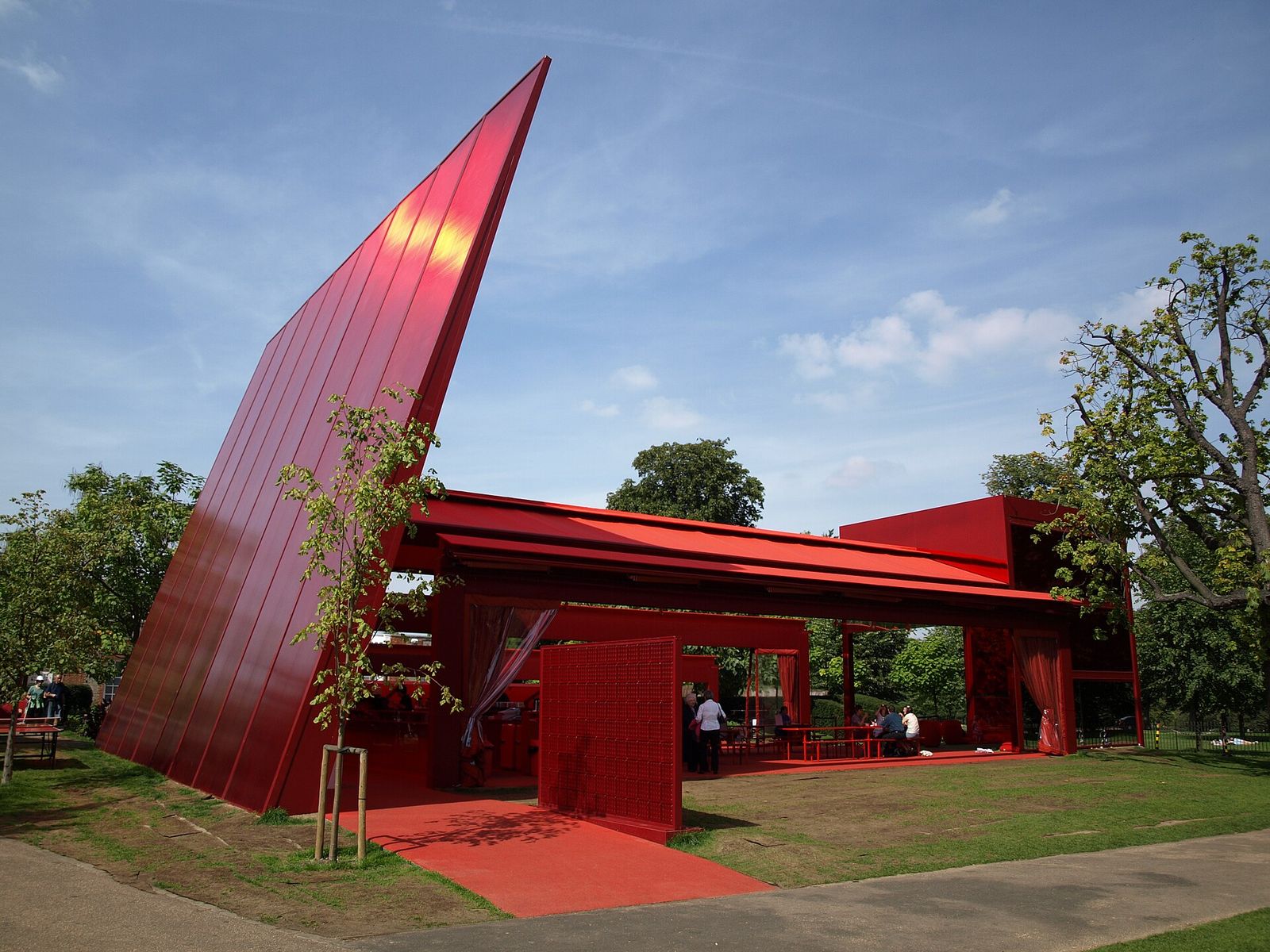 Serpentine Gallery pavilion 2010, Hyde Park, London, The Serpentine Summer Party
