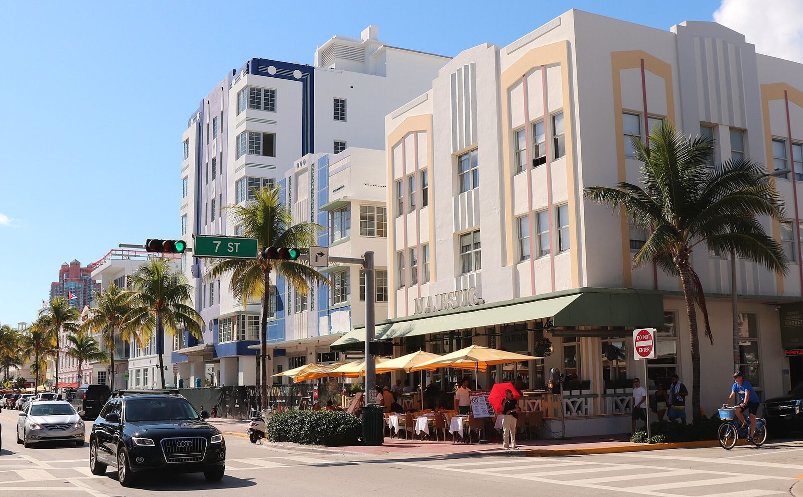 Ocean Drive & 7th Street Miami, Florida Majestic Hotel Classic Art Deco Style completed in 1940, Food Network South Beach Wine & Food Festival