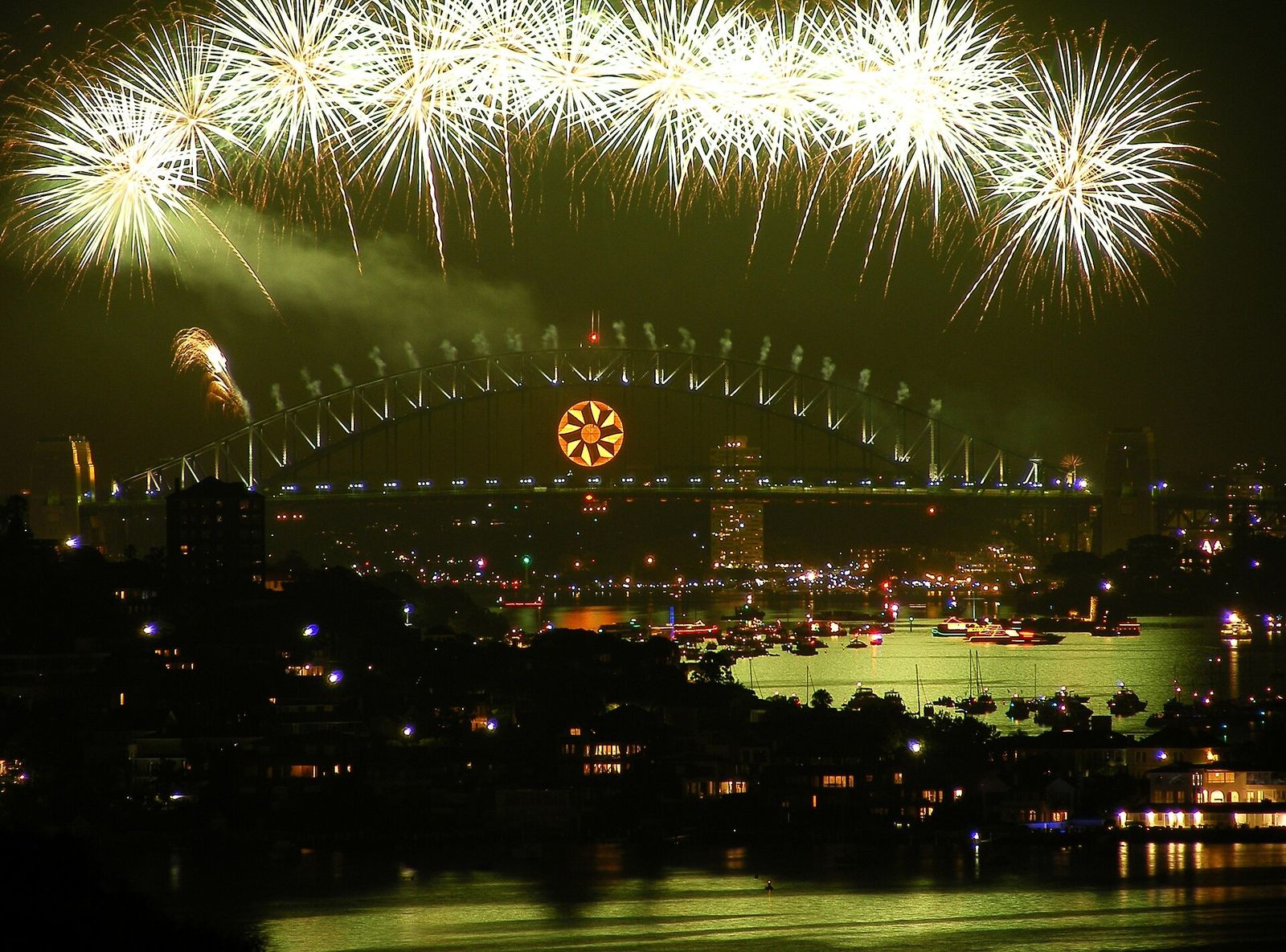 Fireworks on Sydney Harbour 31/12/2008, Sydney New Year's Eve